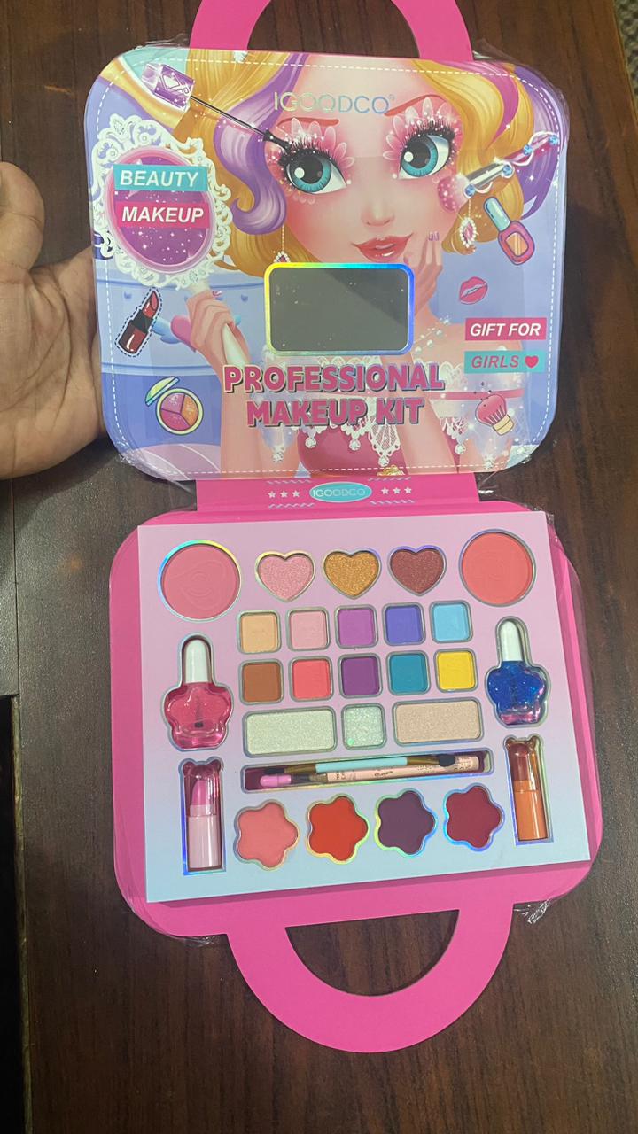 Kids Beauty Magic Makeup Set
